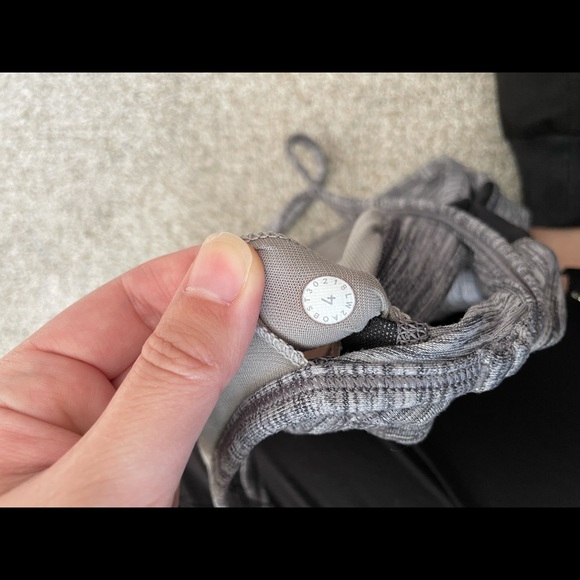 Lululemon Flow Y IV Bra - Picture 6 of 6